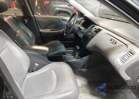 2002 Honda Accord 3.0 Ex z USA, uszkodzony, nr VIN 1HGCG16532A013146